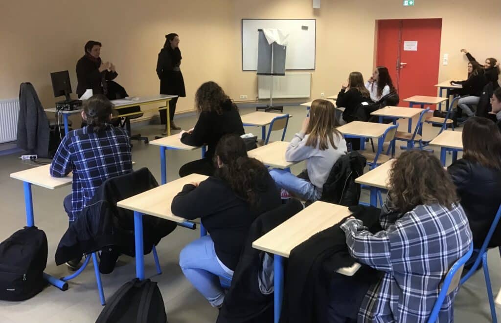 Elèves au sein d'une classe au lycée Saint Clair - Site de Blain