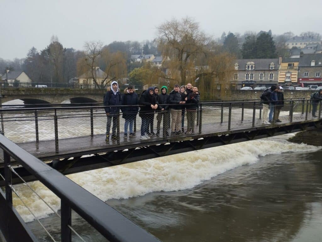 les élèves à la Gacilly