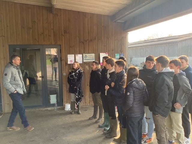 photo de groupe à la ferme expérimentale