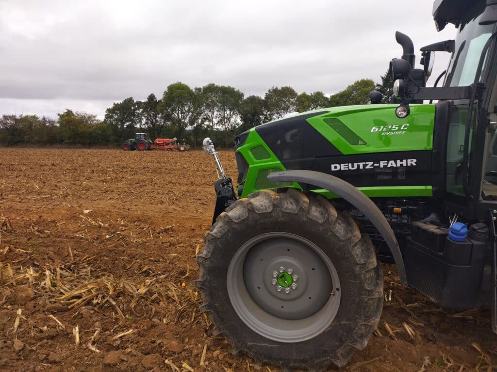 les 2 tracteurs